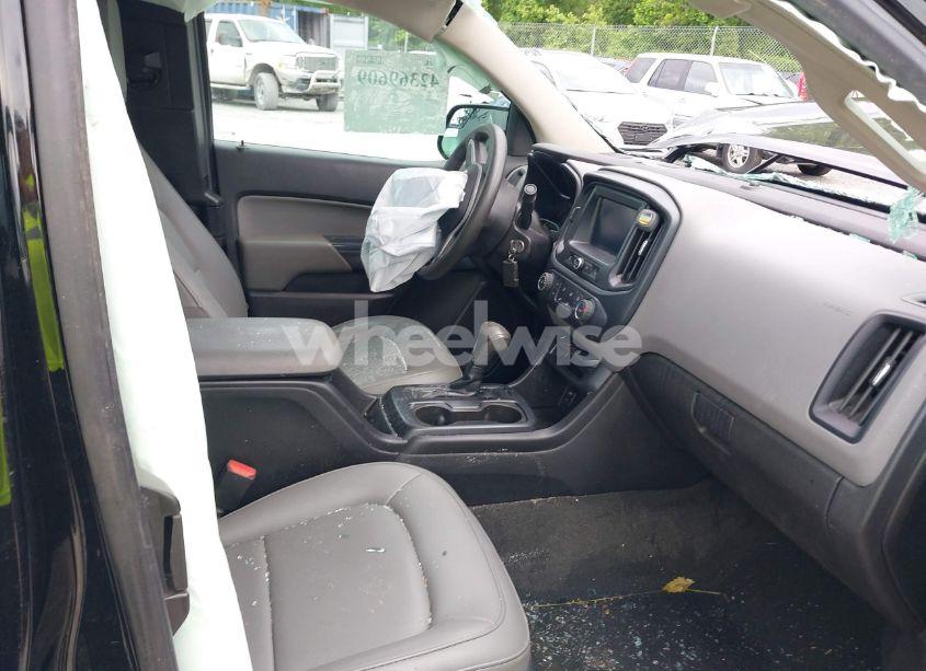 Photo 5 of 2018 Chevrolet Colorado WT (VIN 1GCHTBEA2J1152073)