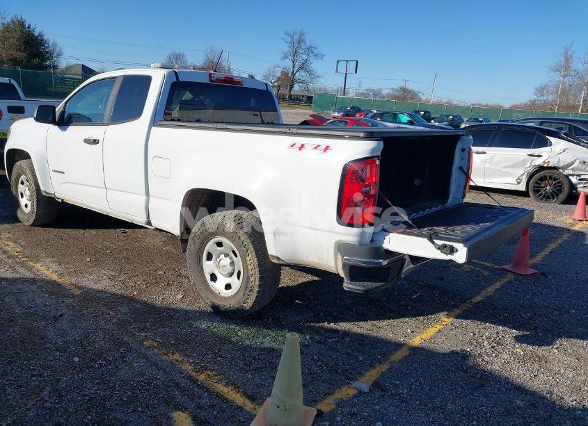 Photo 3 of 2019 Chevrolet Colorado WT (VIN 1GCHTBEA3K1233097)