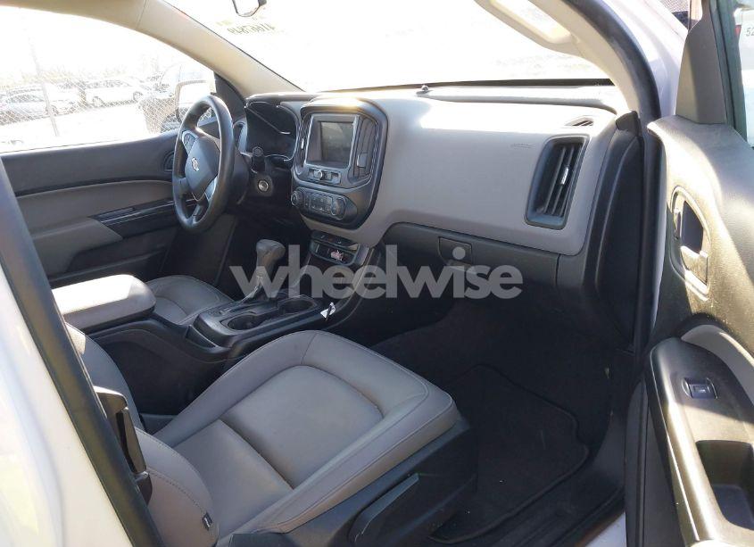 Photo 5 of 2019 Chevrolet Colorado WT (VIN 1GCHTBEA3K1233097)