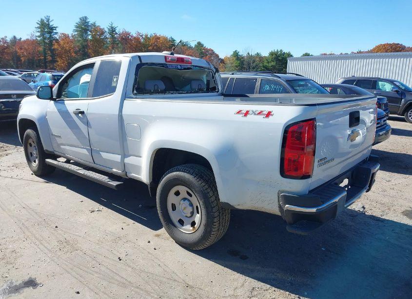 Photo 3 of 2019 Chevrolet Colorado WT (VIN 1GCHTBEA3K1355345)