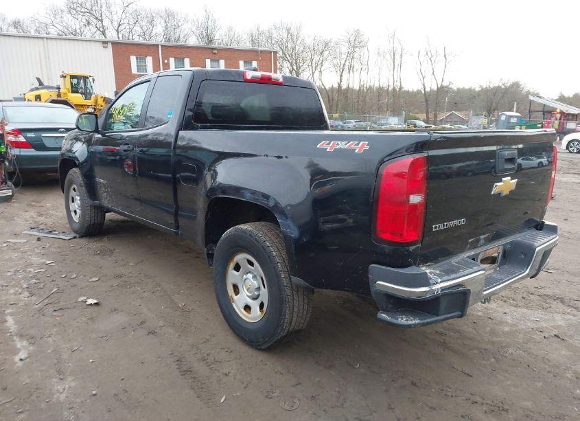 Photo 3 of 2016 Chevrolet Colorado WT (VIN 1GCHTBEA5G1379010)