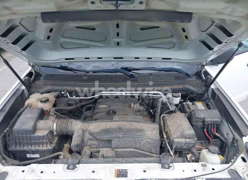 Photo 10 of 2019 Chevrolet Colorado WT (VIN 1GCHTBEA5K1221307)