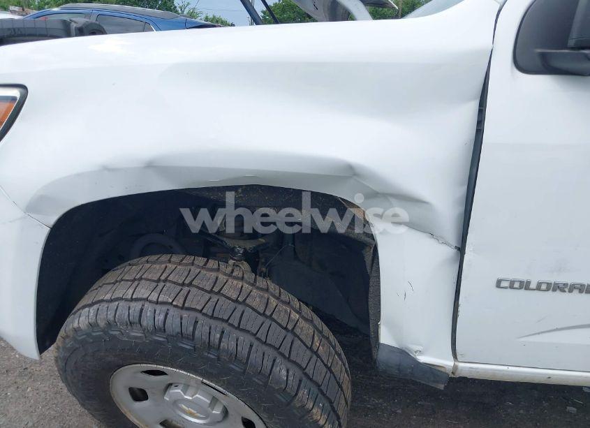 Photo 6 of 2019 Chevrolet Colorado WT (VIN 1GCHTBEA5K1221307)