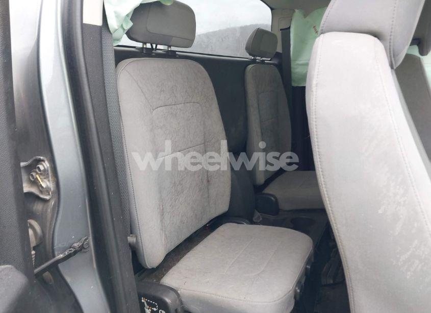 Photo 8 of 2018 Chevrolet Colorado WT (VIN 1GCHTBEA6J1294426)