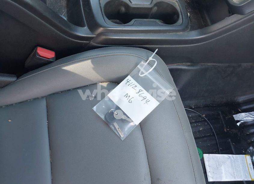 Photo 18 of 2019 Chevrolet Colorado WT (VIN 1GCHTBEA8K1221799)