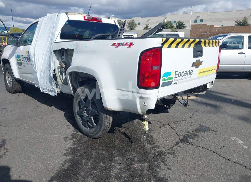 Photo 3 of 2019 Chevrolet Colorado WT (VIN 1GCHTBEA8K1221799)