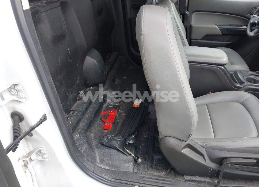 Photo 8 of 2016 Chevrolet Colorado WT (VIN 1GCHTBEAXG1283177)