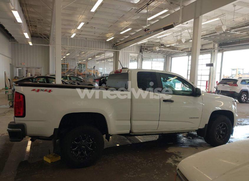 Photo 13 of 2018 Chevrolet Colorado WT (VIN 1GCHTBEN0J1179548)