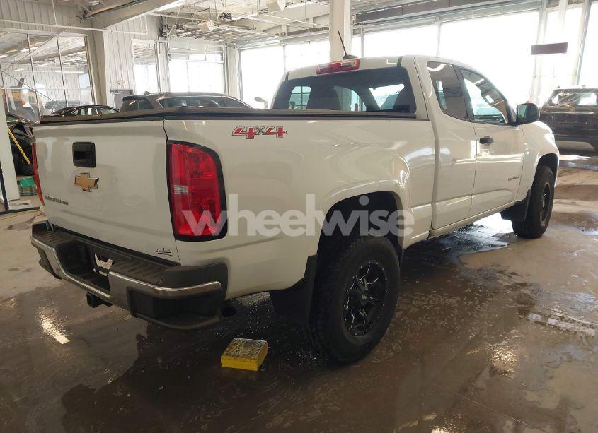 Photo 4 of 2018 Chevrolet Colorado WT (VIN 1GCHTBEN0J1179548)