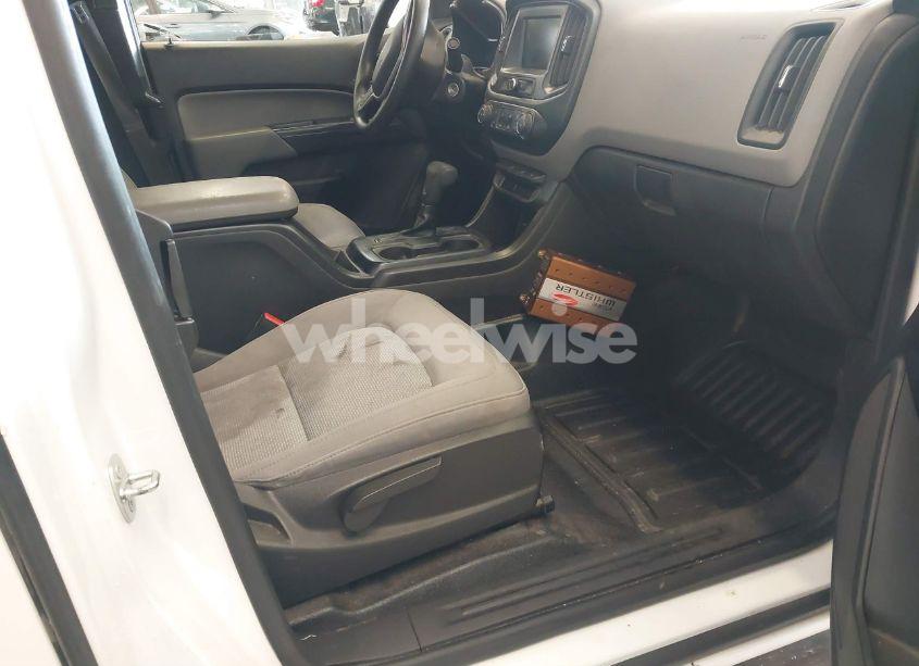 Photo 5 of 2018 Chevrolet Colorado WT (VIN 1GCHTBEN0J1179548)