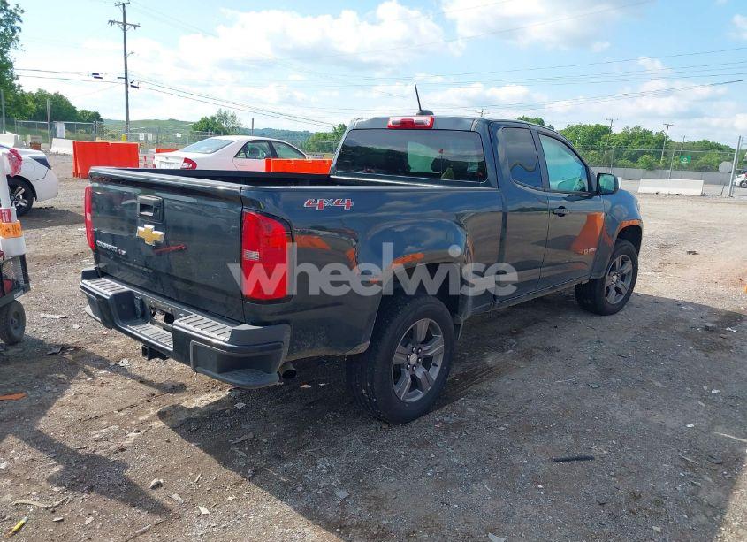 Photo 4 of 2018 Chevrolet Colorado WT (VIN 1GCHTBEN0J1221202)