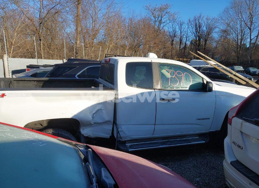 Photo 12 of 2019 Chevrolet Colorado WT (VIN 1GCHTBEN2K1151283)