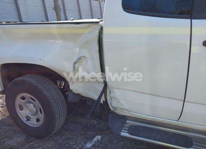 Photo 16 of 2019 Chevrolet Colorado WT (VIN 1GCHTBEN2K1151283)