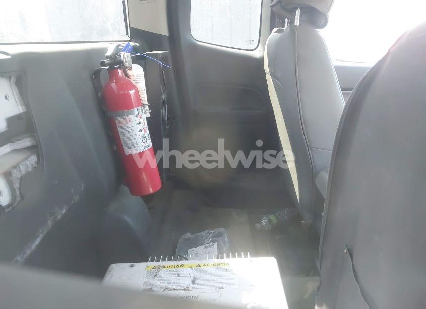 Photo 7 of 2019 Chevrolet Colorado WT (VIN 1GCHTBEN2K1151283)