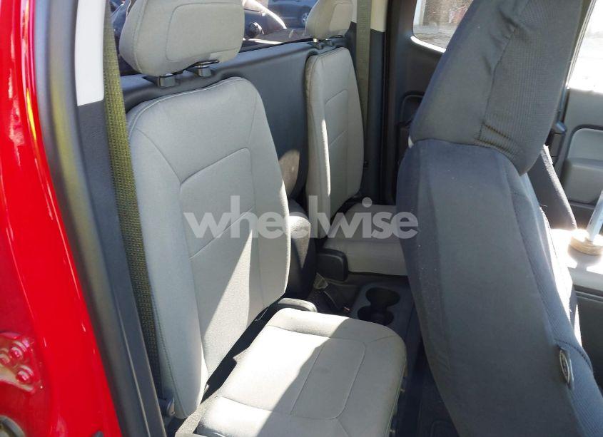 Photo 8 of 2019 Chevrolet Colorado WT (VIN 1GCHTBEN2K1288160)