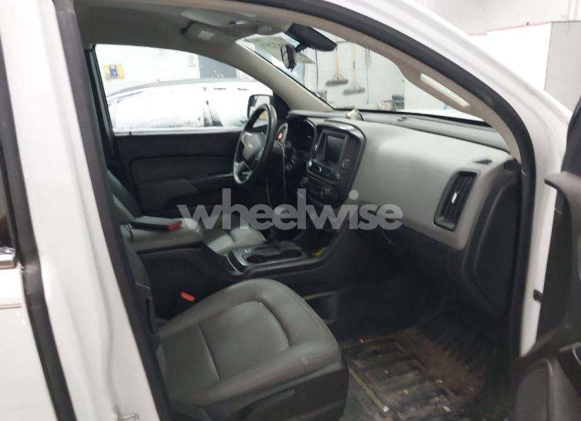 Photo 5 of 2017 Chevrolet Colorado WT (VIN 1GCHTBEN3H1309431)