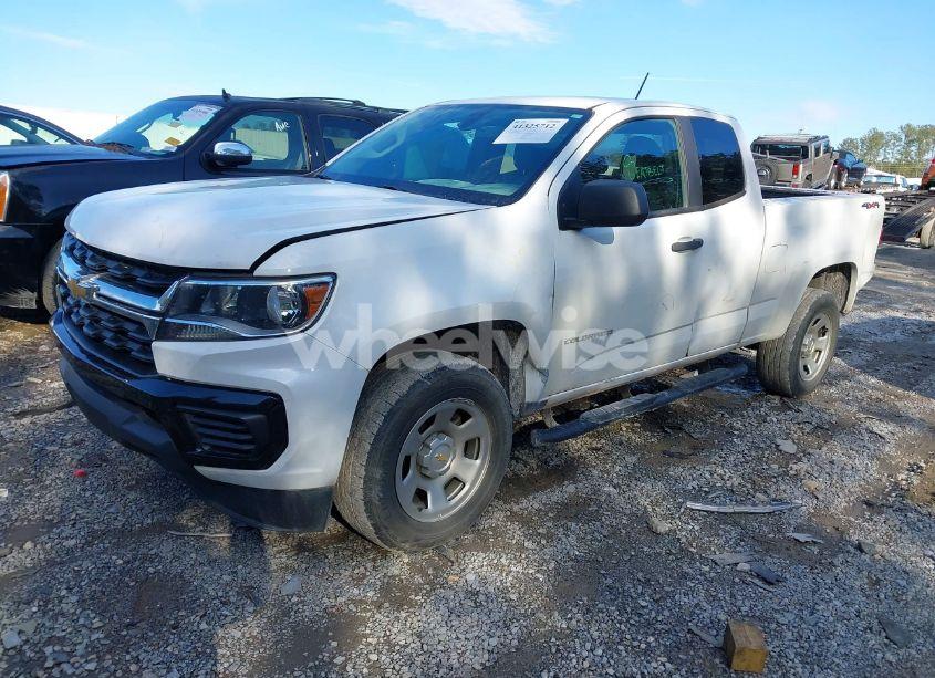 Photo 2 of 2021 Chevrolet Colorado (VIN 1GCHTBEN3M1231081)