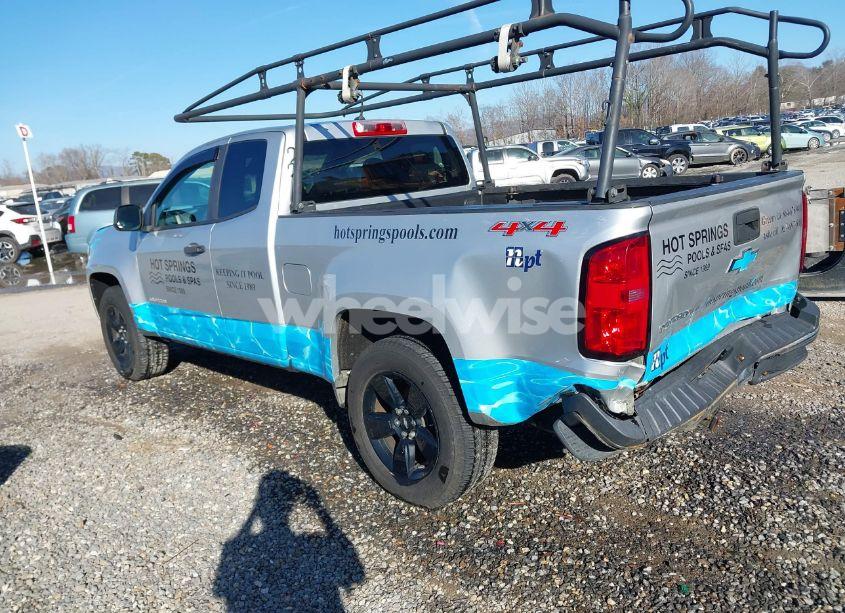 Photo 3 of 2019 Chevrolet Colorado WT (VIN 1GCHTBEN7K1113810)