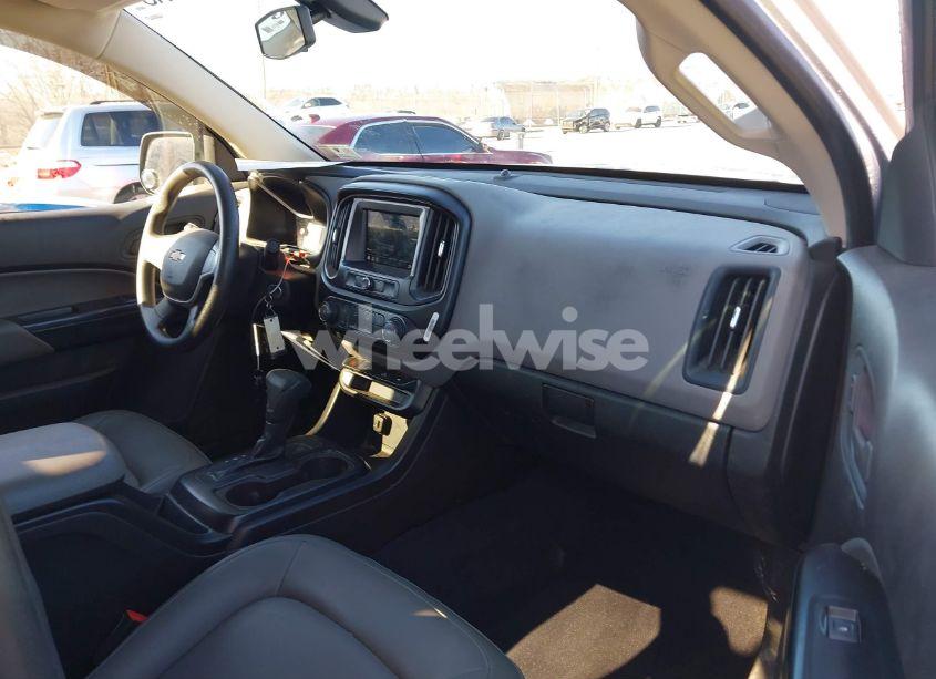 Photo 5 of 2019 Chevrolet Colorado WT (VIN 1GCHTBEN7K1113810)
