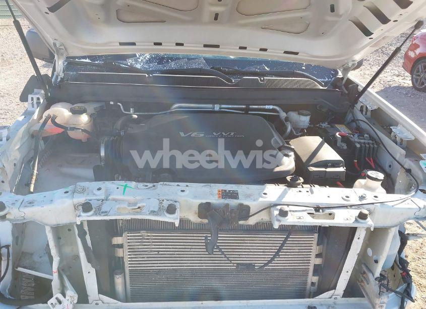 Photo 10 of 2019 Chevrolet Colorado WT (VIN 1GCHTBEN8K1339399)