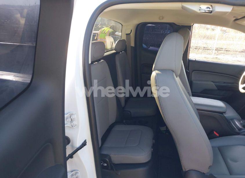Photo 8 of 2019 Chevrolet Colorado WT (VIN 1GCHTBEN8K1339399)