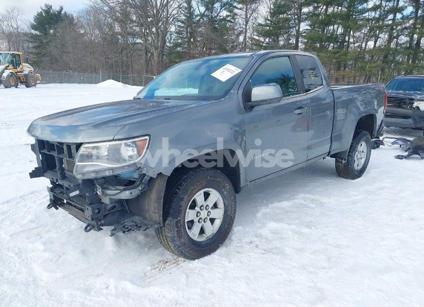 Photo 2 of 2019 Chevrolet Colorado WT (VIN 1GCHTBEN9K1175788)