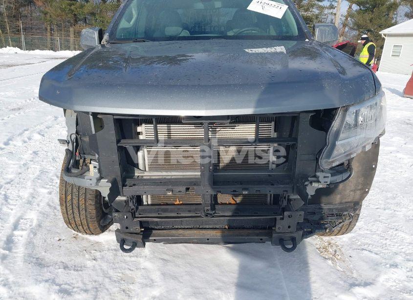 Photo 6 of 2019 Chevrolet Colorado WT (VIN 1GCHTBEN9K1175788)