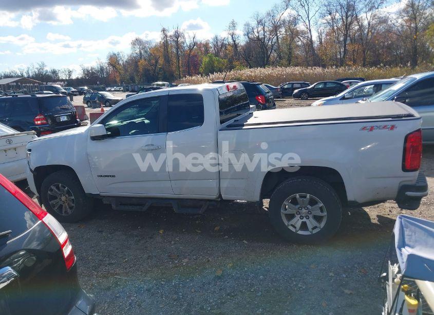 Photo 14 of 2016 Chevrolet Colorado LT (VIN 1GCHTCE31G1210397)