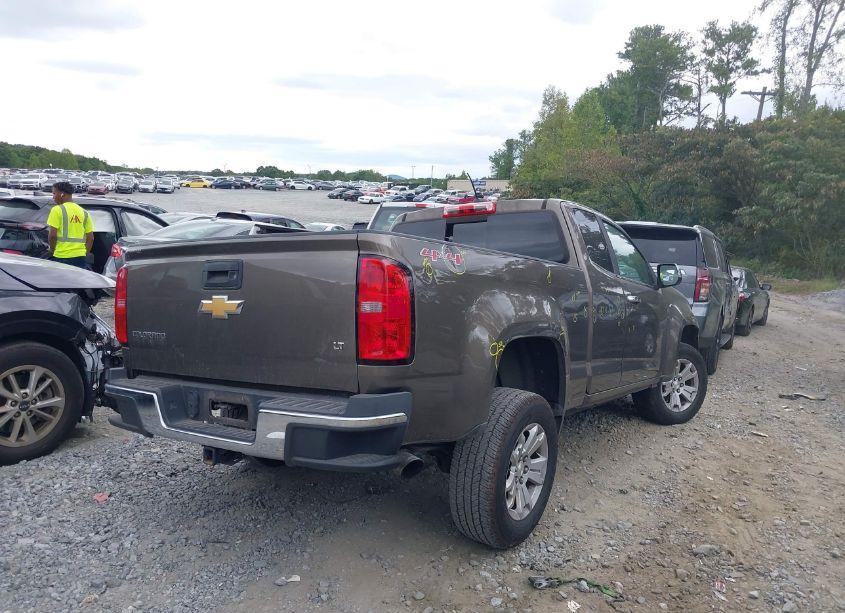 Photo 4 of 2016 Chevrolet Colorado LT (VIN 1GCHTCE31G1395647)