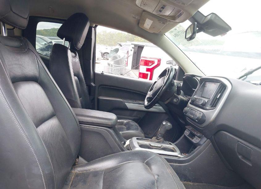 Photo 5 of 2016 Chevrolet Colorado LT (VIN 1GCHTCE31G1395647)