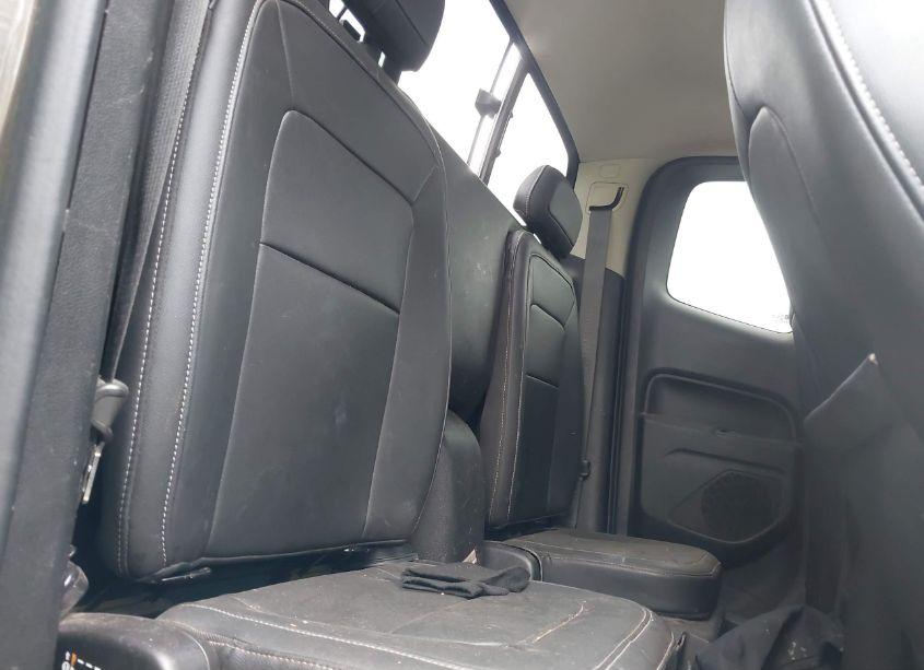 Photo 8 of 2016 Chevrolet Colorado LT (VIN 1GCHTCE31G1395647)