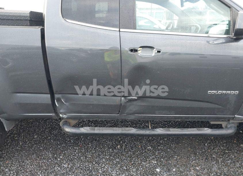 Photo 6 of 2016 Chevrolet Colorado LT (VIN 1GCHTCE34G1340531)