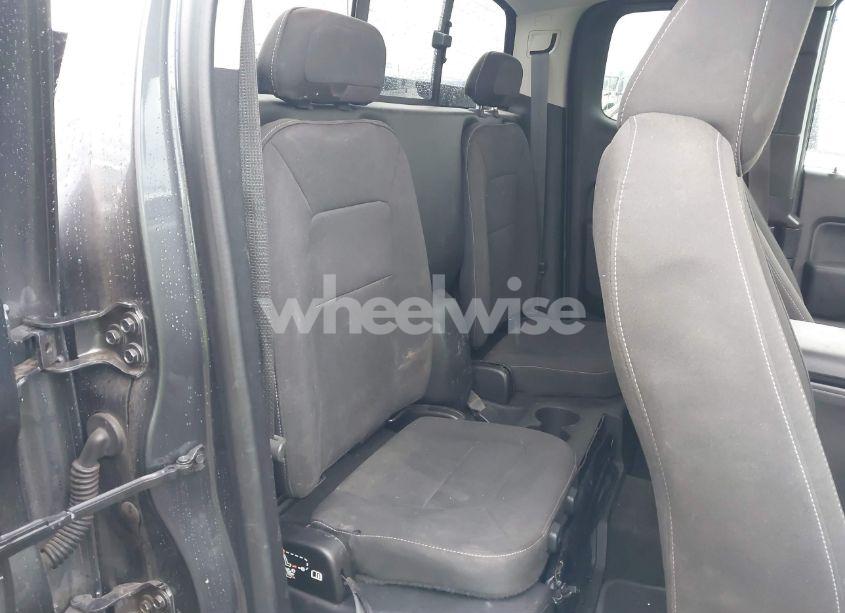 Photo 8 of 2016 Chevrolet Colorado LT (VIN 1GCHTCE34G1340531)