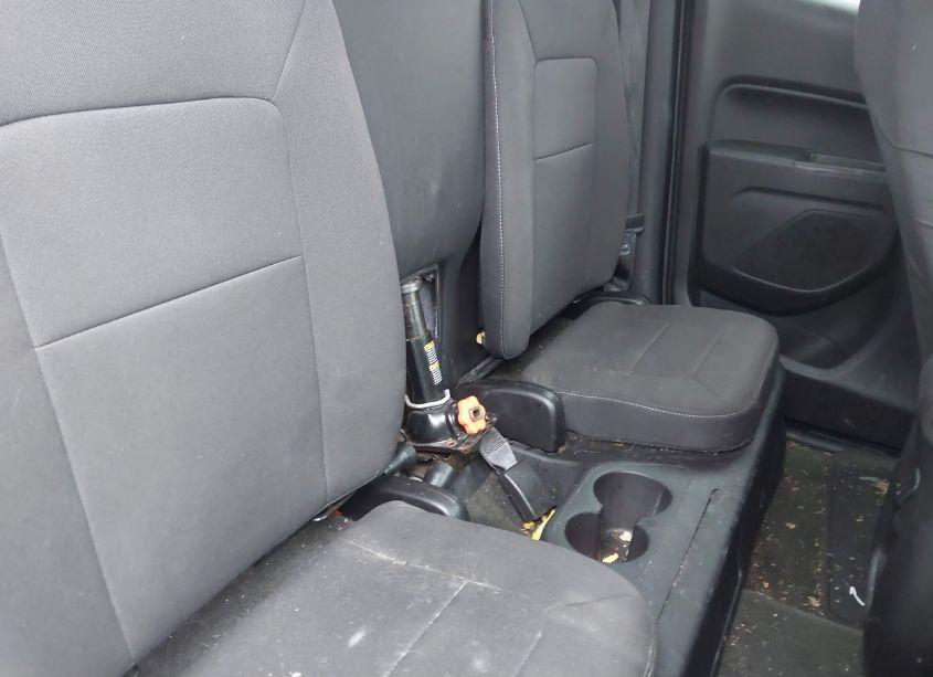 Photo 8 of 2016 Chevrolet Colorado LT (VIN 1GCHTCE35G1343020)