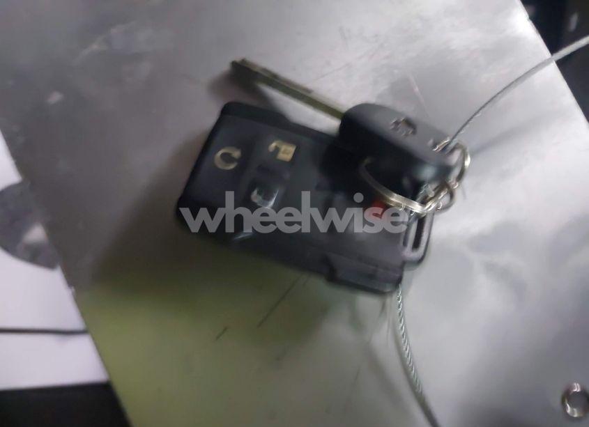 Photo 11 of 2016 Chevrolet Colorado LT (VIN 1GCHTCE35G1367432)