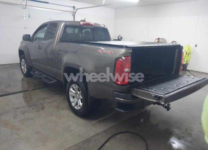 Photo 3 of 2016 Chevrolet Colorado LT (VIN 1GCHTCE35G1367432)