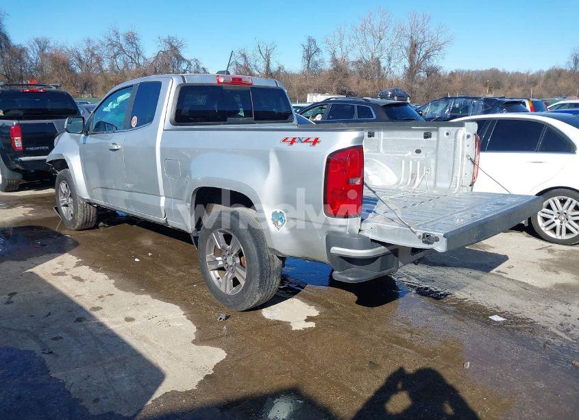 Photo 3 of 2016 Chevrolet Colorado LT (VIN 1GCHTCE37G1240181)