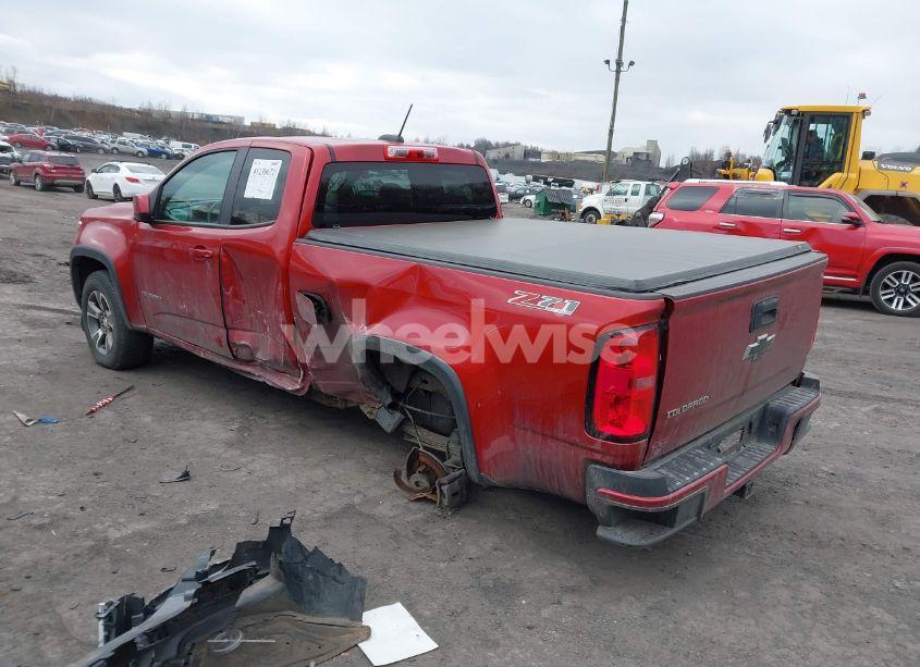 Photo 3 of 2015 Chevrolet Colorado Z71 (VIN 1GCHTCE39F1268255)