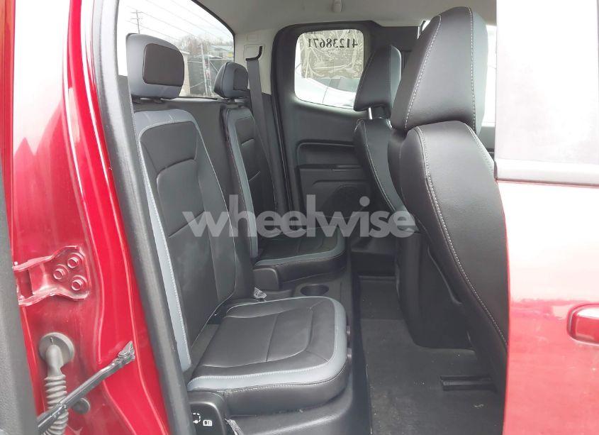 Photo 8 of 2015 Chevrolet Colorado Z71 (VIN 1GCHTCE39F1268255)