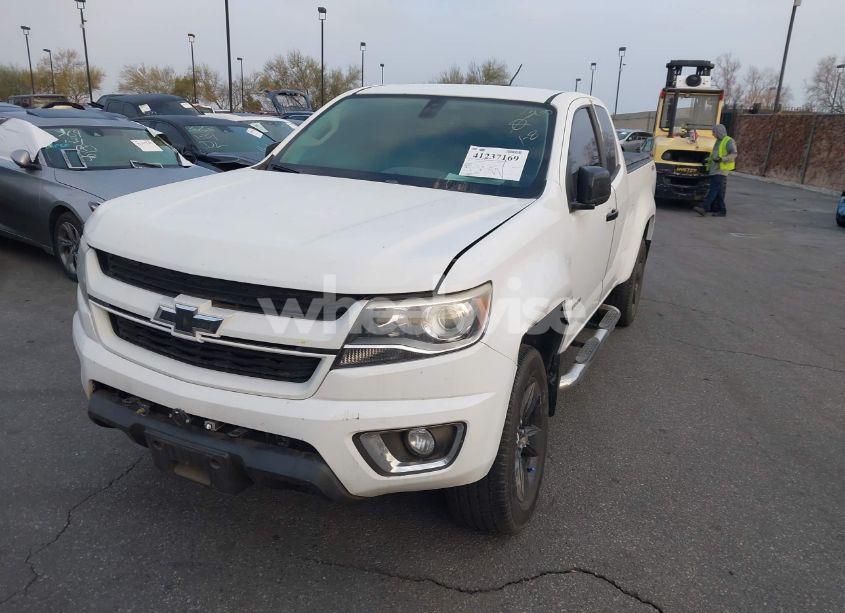 Photo 2 of 2016 Chevrolet Colorado LT (VIN 1GCHTCE3XG1327573)