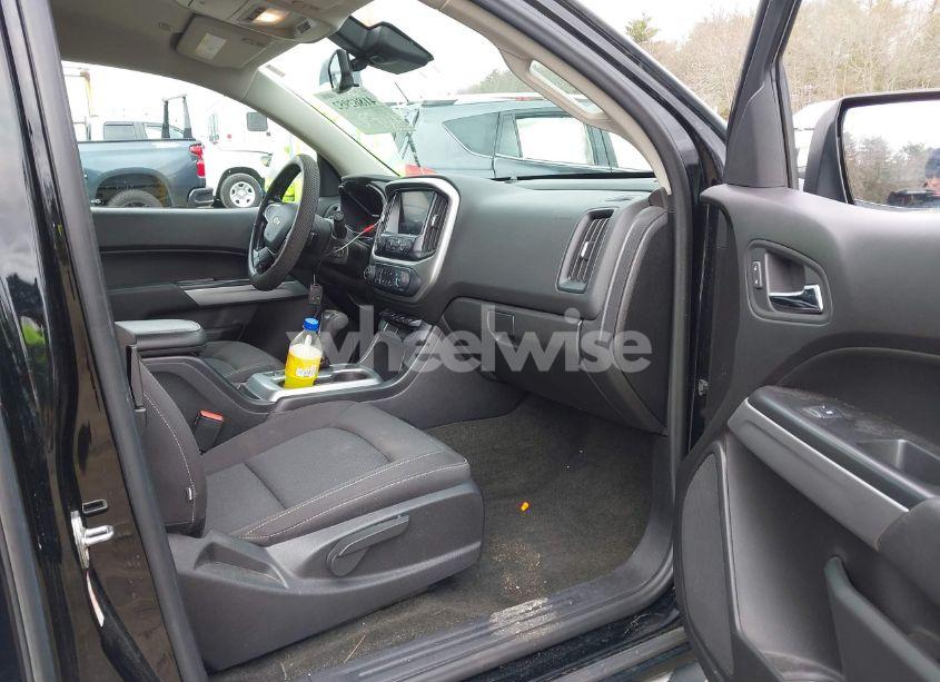 Photo 5 of 2018 Chevrolet Colorado LT (VIN 1GCHTCEA5J1122507)