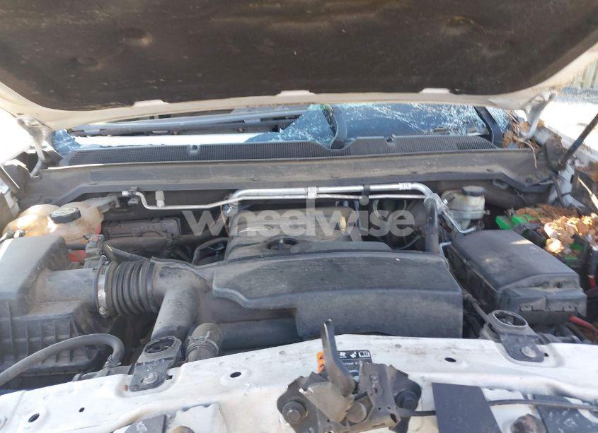 Photo 10 of 2018 Chevrolet Colorado LT (VIN 1GCHTCEA7J1114960)