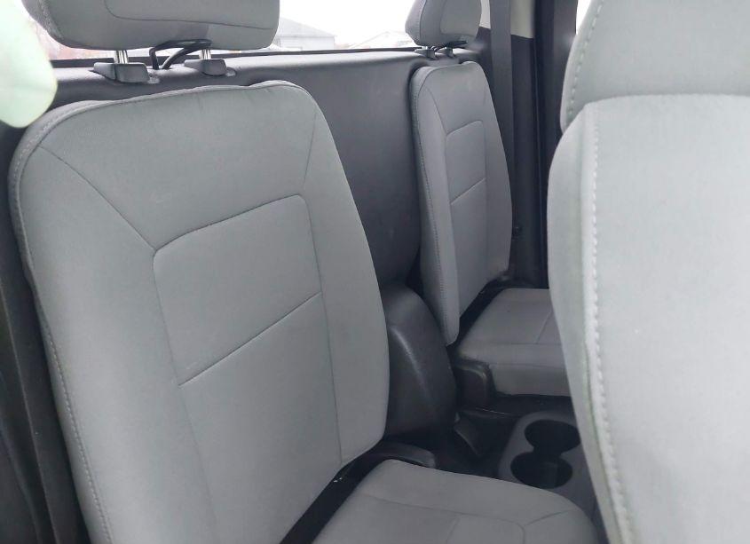 Photo 8 of 2019 Chevrolet Colorado LT (VIN 1GCHTCEAXK1222748)