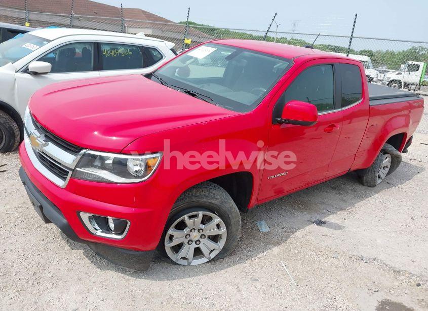 Photo 2 of 2018 Chevrolet Colorado LT (VIN 1GCHTCEN0J1137385)