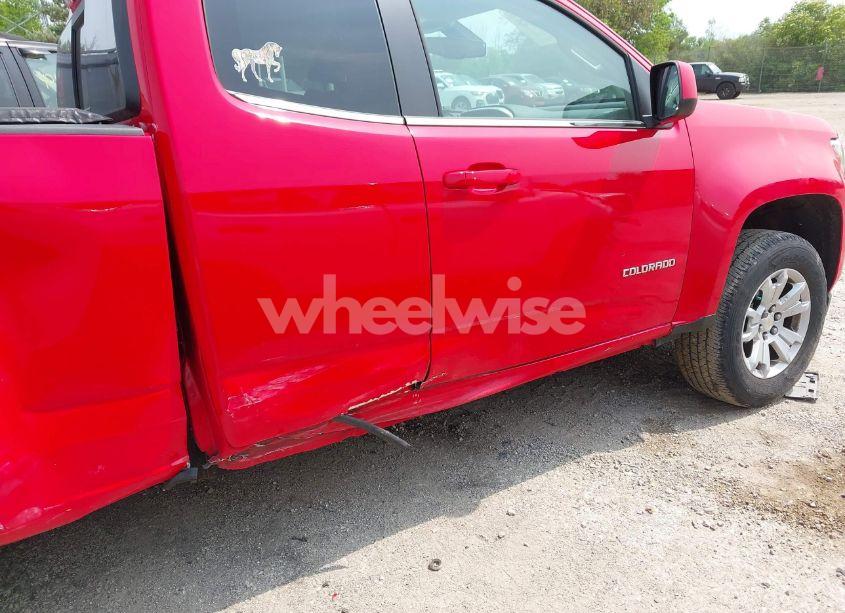 Photo 6 of 2018 Chevrolet Colorado LT (VIN 1GCHTCEN0J1137385)