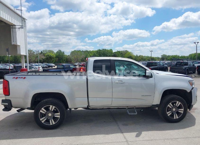 Photo 13 of 2018 Chevrolet Colorado LT (VIN 1GCHTCEN0J1230469)