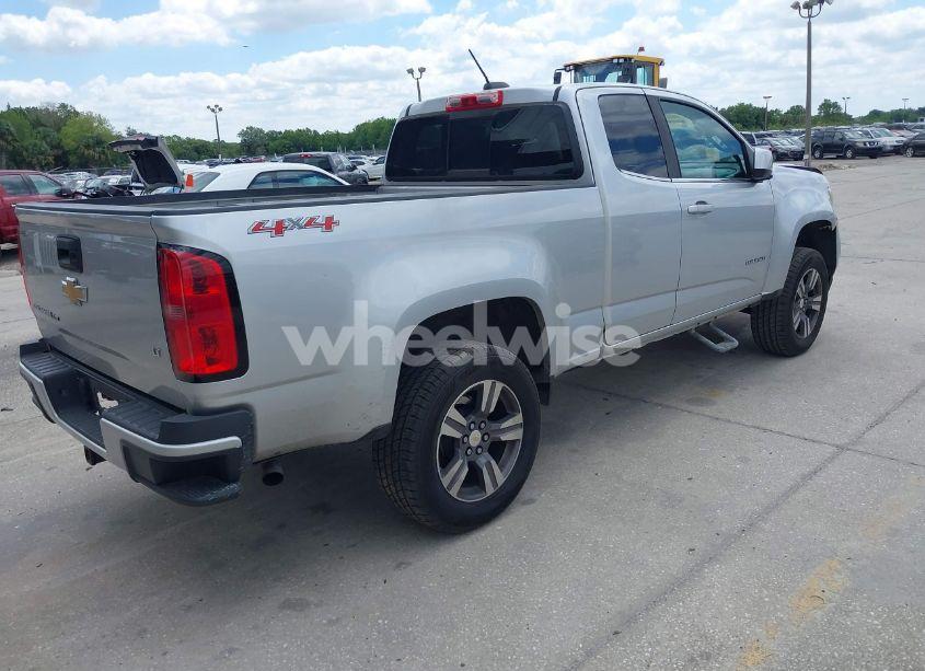 Photo 4 of 2018 Chevrolet Colorado LT (VIN 1GCHTCEN0J1230469)