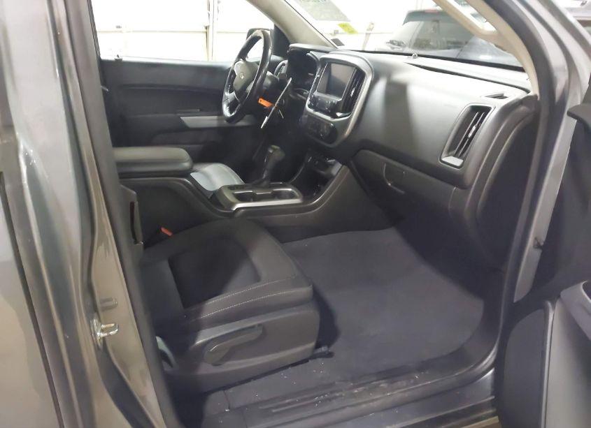 Photo 5 of 2019 Chevrolet Colorado LT (VIN 1GCHTCEN8K1349890)