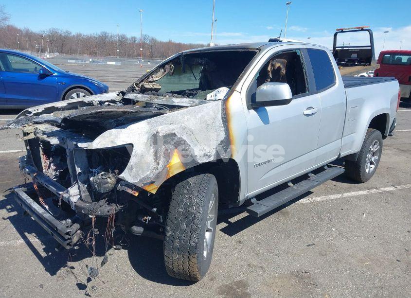 Photo 2 of 2016 Chevrolet Colorado Z71 (VIN 1GCHTDE34G1291840)