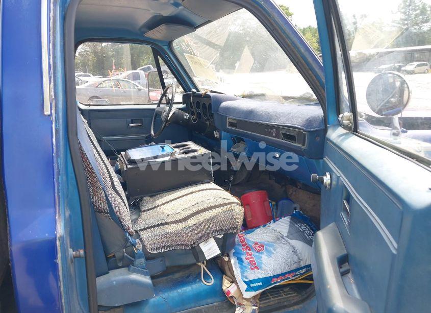 Photo 5 of 1988 Chevrolet V30 (VIN 1GCHV34KXJJ125701)